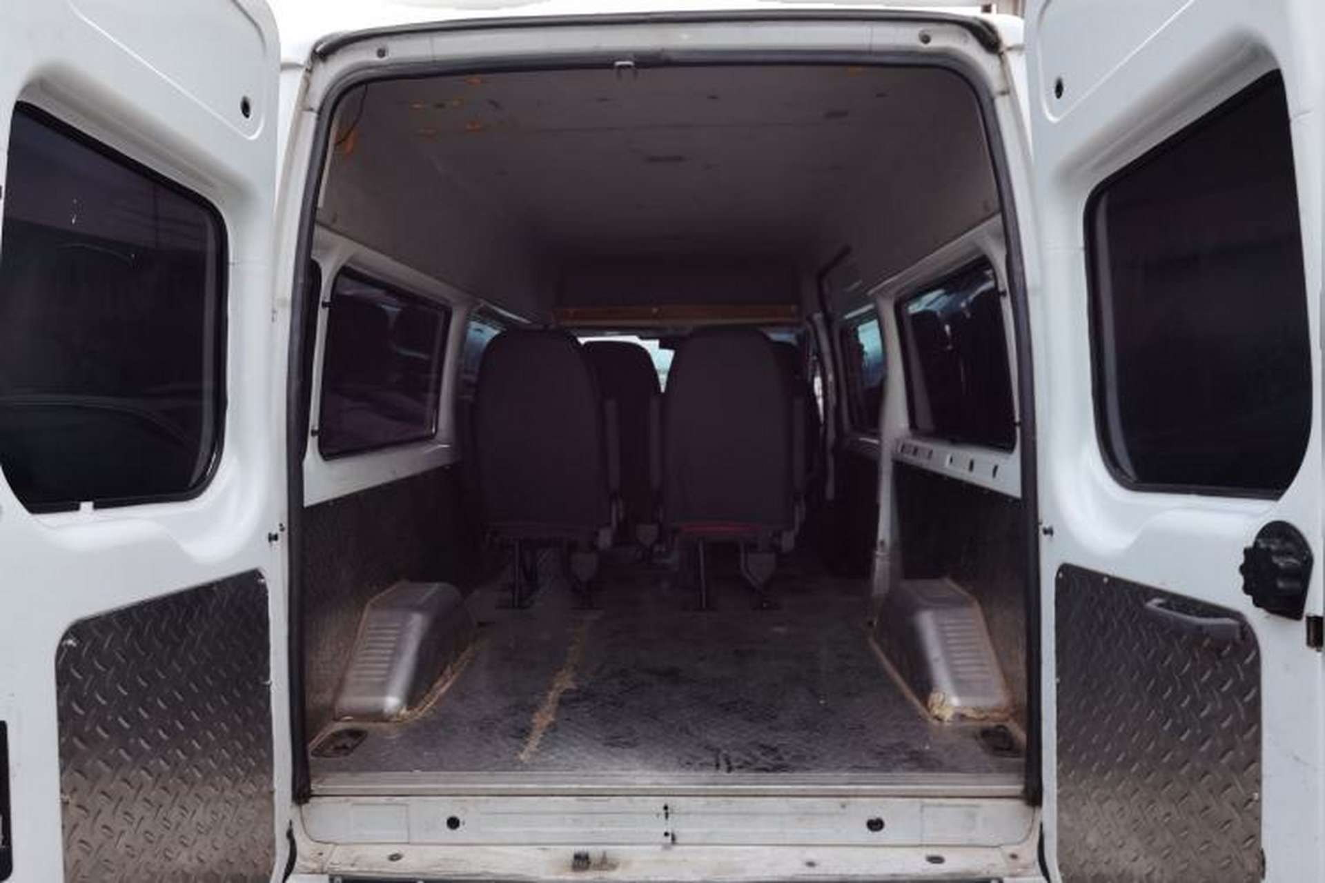 Used Ford Transit Custom 2013 2.4T Diesel Economy Long-Wheelbase Mid-Roof Emission Standard III Trunk