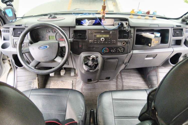 Used Ford Transit Custom 2015 2.4T Short-Wheelbase 6-Seater Mid-Roof Multi-Purpose Vehicle Center Console