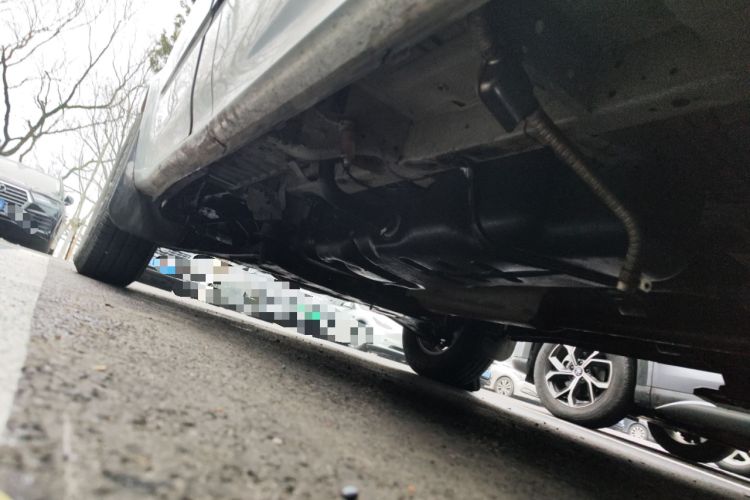 Used Ford Transit Custom 2015 2.4T Short-Wheelbase 6-Seater Mid-Roof Multi-Purpose Vehicle Chassis Rear Left