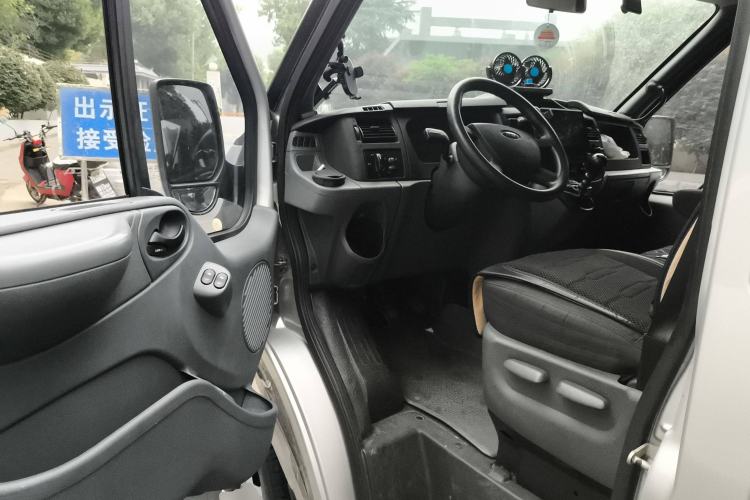 Used Ford Transit Custom 2015 2.4T Short-Wheelbase 6-Seater Mid-Roof Multi-Purpose Vehicle Driver Seat