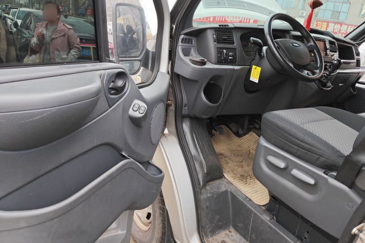 Used Ford Transit Custom 2015 2.4T Long-Wheelbase 7-Seater Mid-Height Multi-Purpose Vehicle Driver Seat