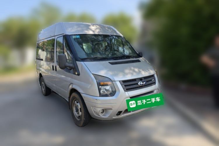 Used Ford Transit Custom 2015 2.4T Short-Wheelbase 6-Seater Mid-Roof Multi-Purpose Vehicle Front Right 45 Deg