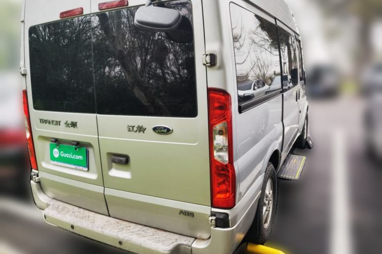 Used Ford Transit Custom 2015 2.4T Short-Wheelbase 6-Seater Mid-Roof Multi-Purpose Vehicle Rear Right 45 Deg
