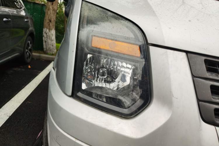 Used Ford Transit Custom 2015 2.4T Short-Wheelbase 6-Seater Mid-Roof Multi-Purpose Vehicle Right Front Headlight