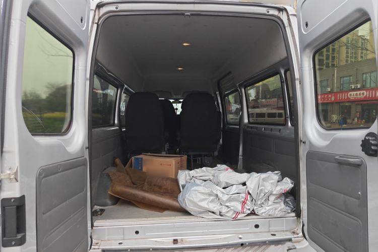 Used Ford Transit Custom 2015 2.4T Long-Wheelbase 7-Seater Mid-Height Multi-Purpose Vehicle Trunk