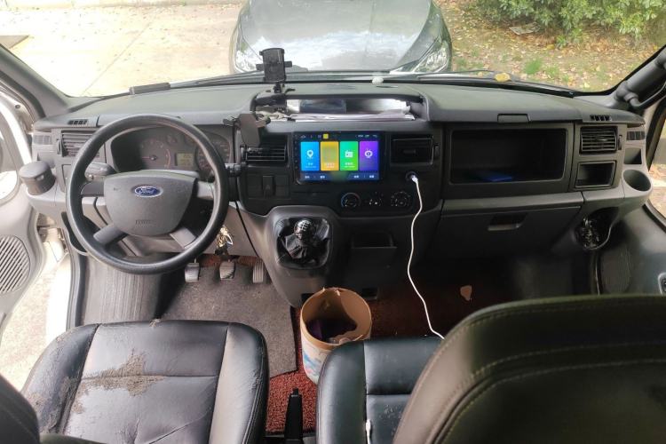 Used Ford Transit Custom  Center Console
