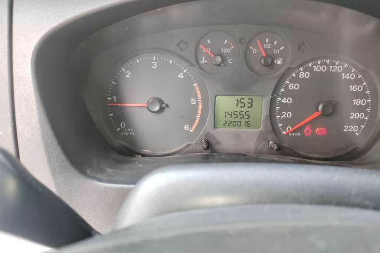 Used Ford Transit Custom  Odometer Close Up