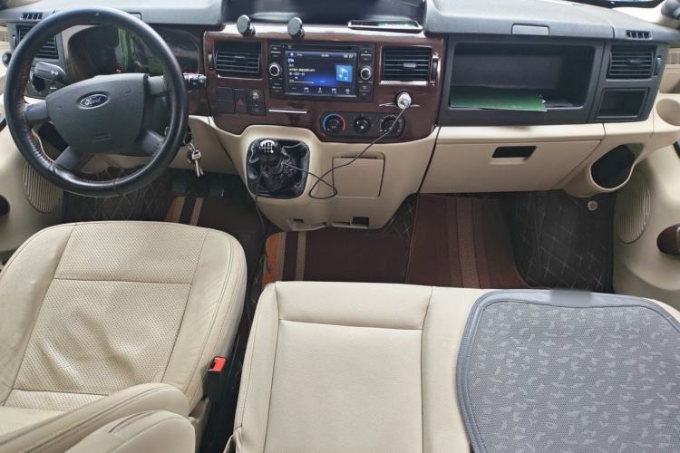 Used Ford Transit Custom  Center Console