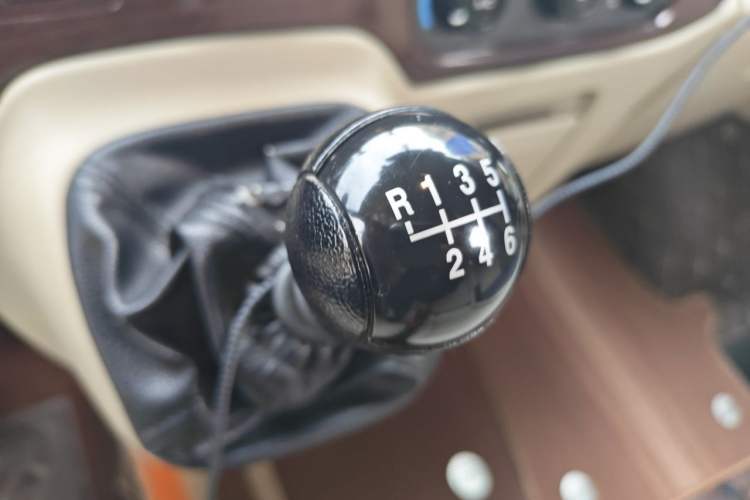 Used Ford Transit Custom  Gear Lever