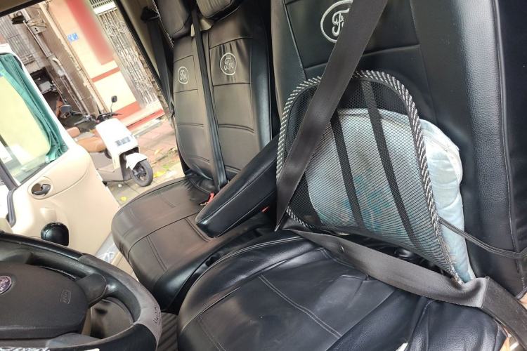 Used Ford Transit Custom 2016 2.2T Long Wheelbase 15-Seater Mid-Roof Standard Version with 135 Horsepower Left Front Seat