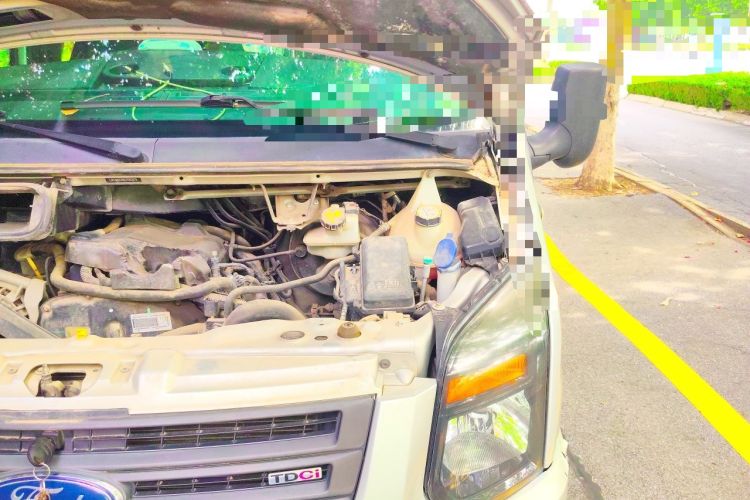Used Ford Transit Custom 2016 2.2T Short-Wheelbase 6-Seater Mid-Roof Multi-Purpose Vehicle Engine Bay Left