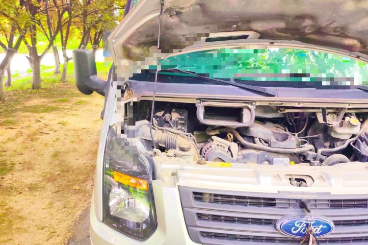 Used Ford Transit Custom 2016 2.2T Short-Wheelbase 6-Seater Mid-Roof Multi-Purpose Vehicle Engine Bay Right