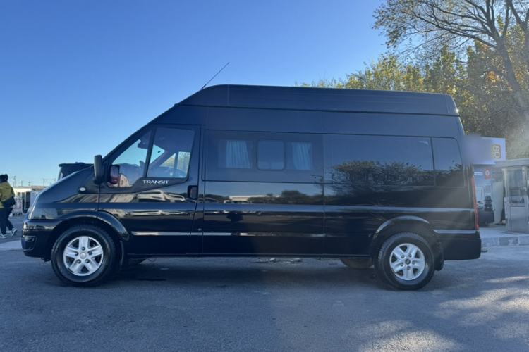 Used Ford Transit Custom 2016 2.2T Long-Wheelbase 6-Seater High-Roof Multi-Purpose Vehicle Exterior 3