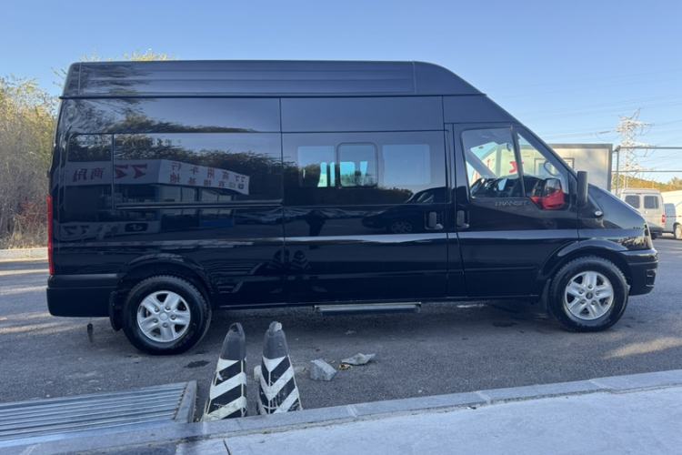 Used Ford Transit Custom 2016 2.2T Long-Wheelbase 6-Seater High-Roof Multi-Purpose Vehicle Exterior 4