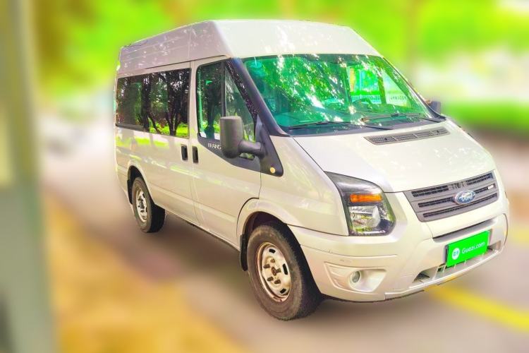Used Ford Transit Custom 2016 2.2T Short-Wheelbase 6-Seater Mid-Roof Multi-Purpose Vehicle Front Right 45 Deg