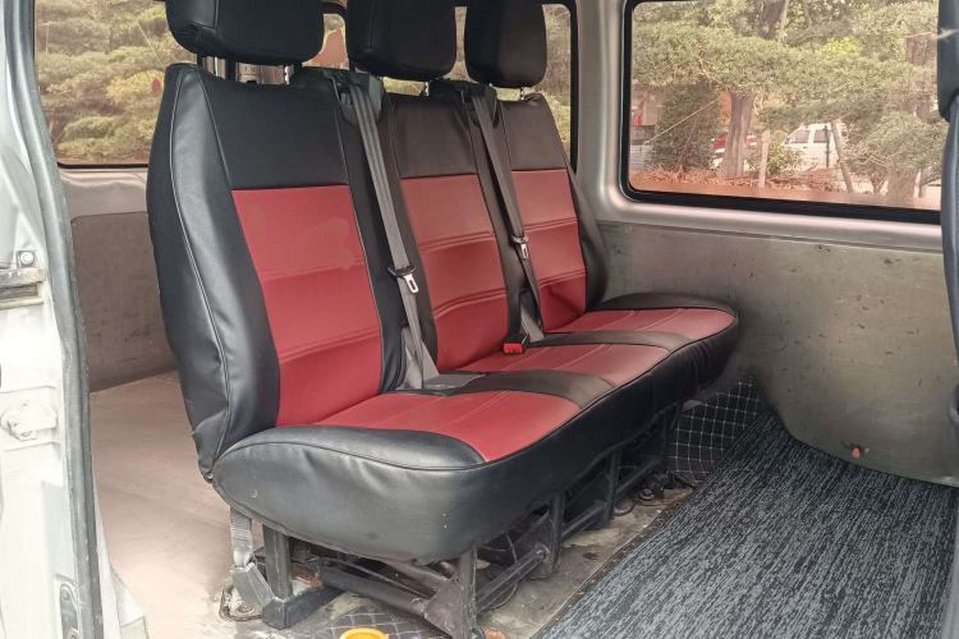 Used Ford Transit Custom 2016 2.2T Short-Wheelbase 6-Seater Mid-Roof Multi-Purpose Vehicle Left Rear Seat
