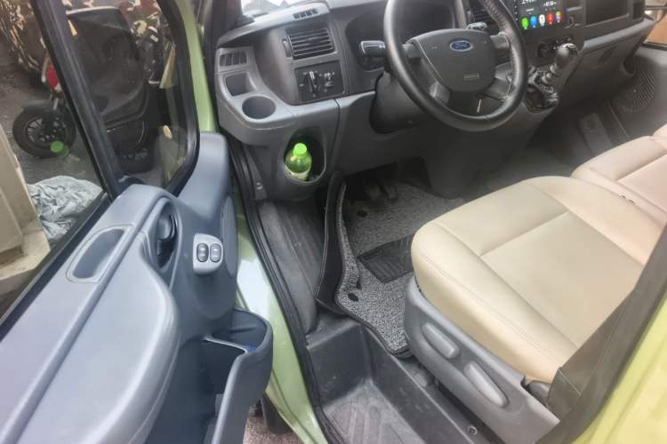 Used Ford Transit Custom 2016 2.2T Short Wheelbase 6-Seater Mid-Height Multi-Purpose Vehicle Driver Seat
