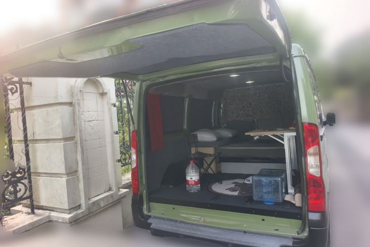 Used Ford Transit Custom 2016 2.2T Short Wheelbase 6-Seater Mid-Height Multi-Purpose Vehicle Trunk