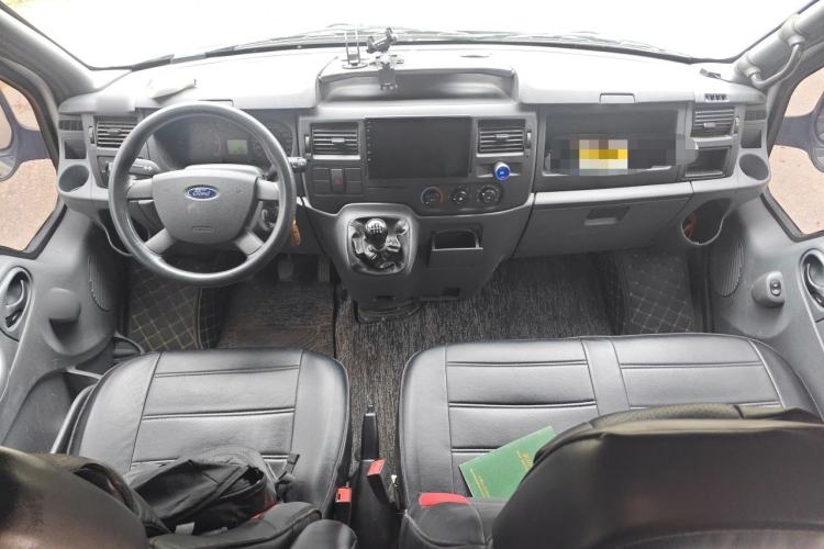 Used Ford Transit Custom 2016 2.2T Short-Wheelbase 6-Seater Mid-Roof Multi-Purpose Vehicle Center Console