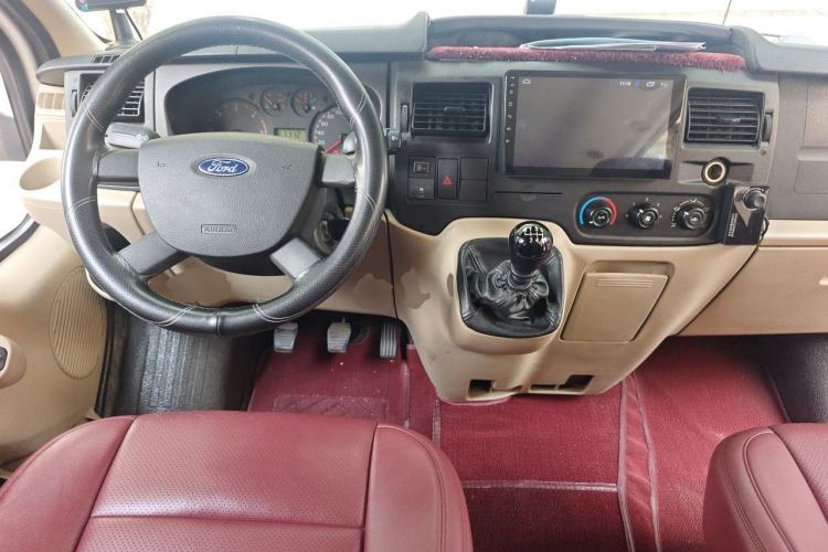 Used Ford Transit Custom 2016 2.2T Long-Wheelbase 9-Seater Mid-Roof Luxury Coach Center Console