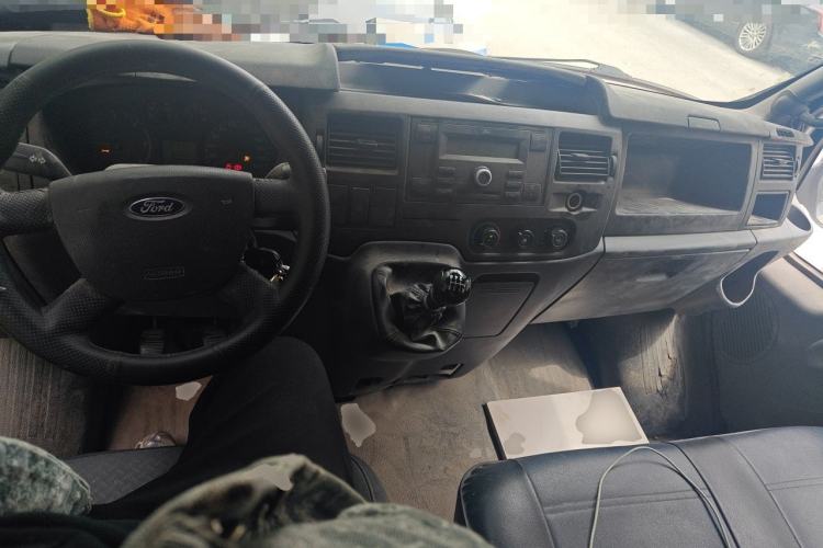 Used Ford Transit Custom  Center Console
