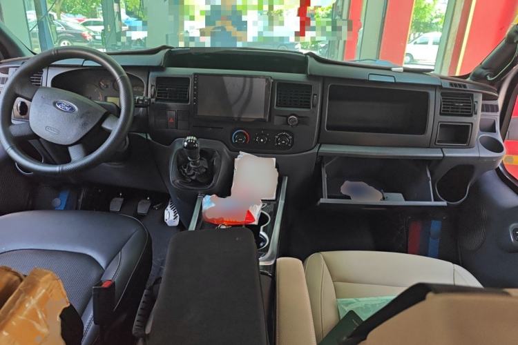 Used Ford Transit Custom 2016 2.2T Short Wheelbase 6-Seater Mid-Height Multi-Purpose Vehicle Center Console