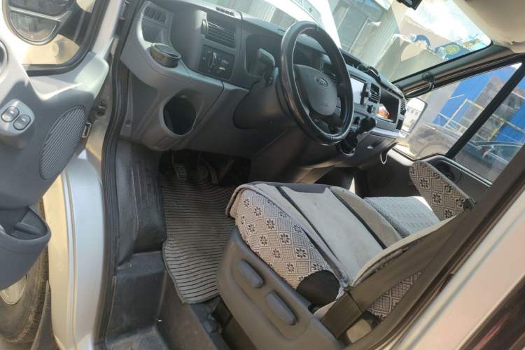 Used Ford Transit Custom 2016 2.2T Short-Wheelbase 6-Seater Mid-Roof Multi-Purpose Vehicle Driver Seat