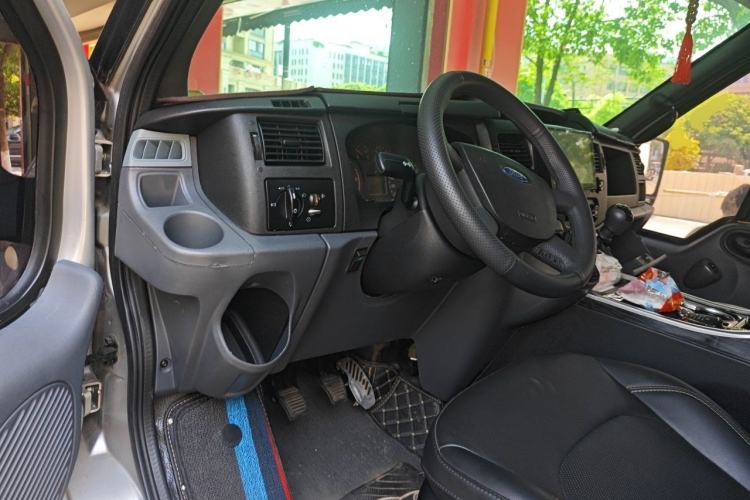 Used Ford Transit Custom 2016 2.2T Short Wheelbase 6-Seater Mid-Height Multi-Purpose Vehicle Driver Seat