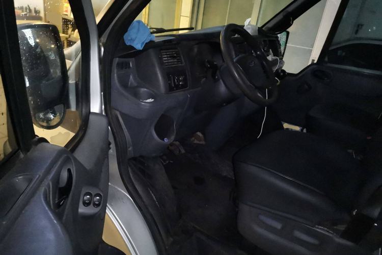 Used Ford Transit Custom 2016 2.2T Long-Wheelbase 6/7-Seater Mid-Roof Multi-Purpose Vehicle Driver Seat