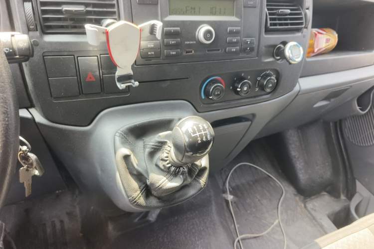 Used Ford Transit Custom 2016 2.2T Long-Wheelbase 6/7-Seater Mid-Roof Multi-Purpose Vehicle Gear Lever