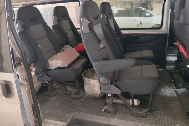 Used Ford Transit Custom 2016 2.2T Long-Wheelbase 6/7-Seater Mid-Roof Multi-Purpose Vehicle Interior 4