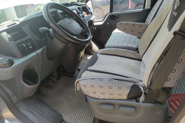 Used Ford Transit Custom 2016 2.2T Short-Wheelbase 6-Seater Mid-Roof Multi-Purpose Vehicle Left Front Seat