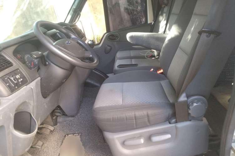Used Ford Transit Custom 2016 2.2T Long-Wheelbase 6/7-Seater Mid-Roof Multi-Purpose Vehicle Left Front Seat