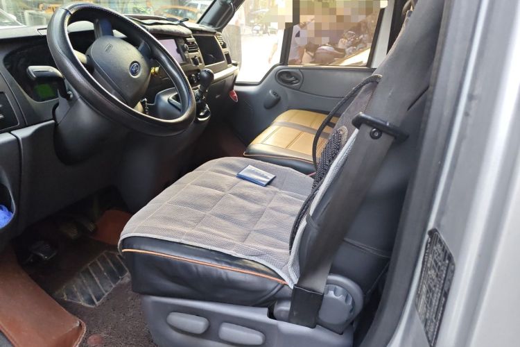 Used Ford Transit Custom 2016 2.2T Short-Wheelbase 6-Seater Mid-Roof Multi-Purpose Vehicle Left Front Seat