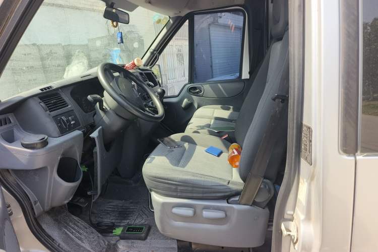 Used Ford Transit Custom 2016 2.2T Long-Wheelbase 6/7-Seater Mid-Roof Multi-Purpose Vehicle Left Front Seat
