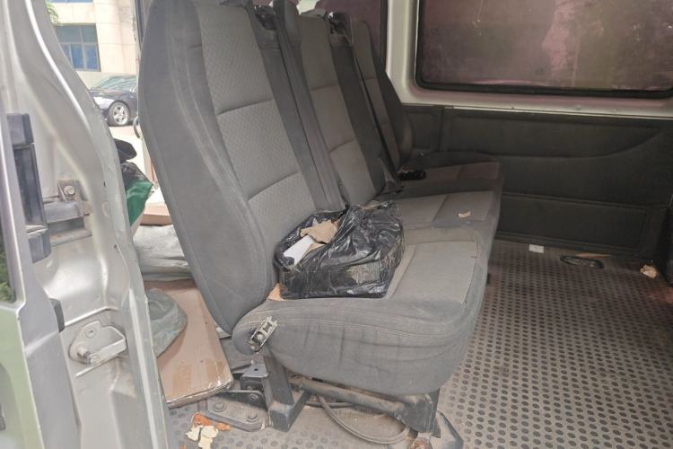 Used Ford Transit Custom 2016 2.2T Short-Wheelbase 6-Seater Mid-Roof Multi-Purpose Vehicle Left Rear Seat