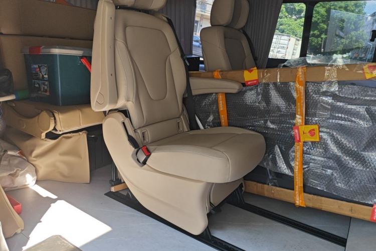 Used Ford Transit Custom 2016 2.2T Short Wheelbase 6-Seater Mid-Height Multi-Purpose Vehicle Left Rear Seat