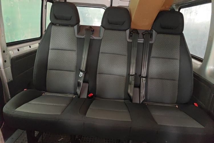 Used Ford Transit Custom 2016 2.2T Short-Wheelbase 6-Seater Mid-Roof Multi-Purpose Vehicle Left Rear Seat