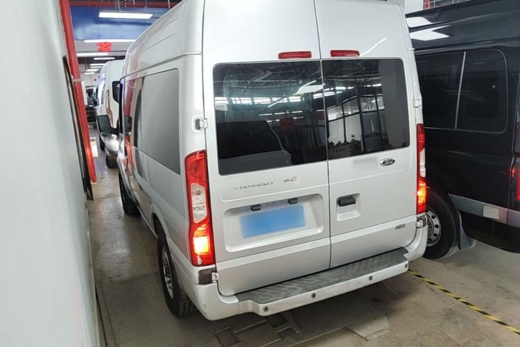 Used Ford Transit Custom 2016 2.2T Short-Wheelbase 6-Seater Mid-Roof Multi-Purpose Vehicle Rear Left 45 Deg