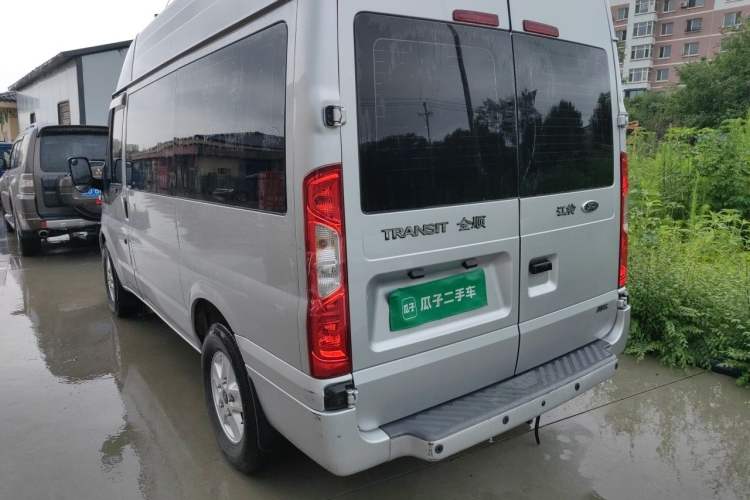 Used Ford Transit Custom 2016 2.4T Short Wheelbase 7-Seater Mid-Height Passenger Van Rear Left 45 Deg