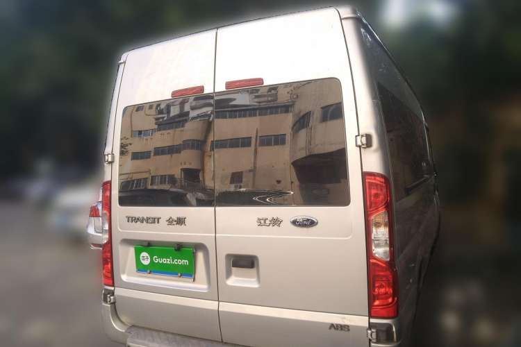Used Ford Transit Custom 2016 2.2T Long-Wheelbase 6/7-Seater Mid-Roof Multi-Purpose Vehicle Rear Right 45 Deg