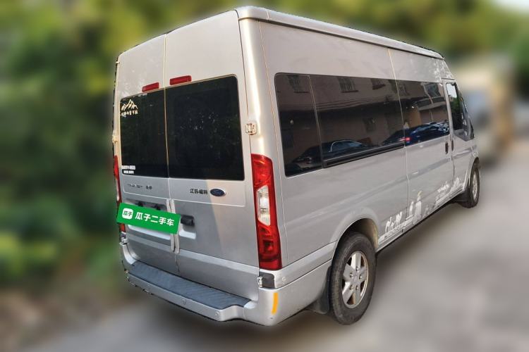 Used Ford Transit Custom 2016 2.2T Long-Wheelbase 6/7-Seater Mid-Roof Multi-Purpose Vehicle Rear Right 45 Deg