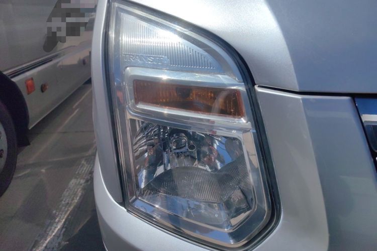 Used Ford Transit Custom 2016 2.2T Long-Wheelbase 6/7-Seater Mid-Roof Multi-Purpose Vehicle Right Front Headlight