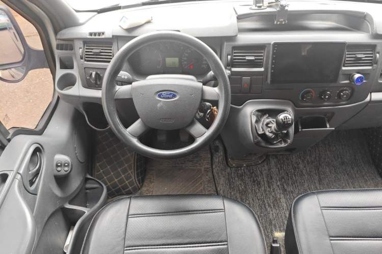 Used Ford Transit Custom 2016 2.2T Short-Wheelbase 6-Seater Mid-Roof Multi-Purpose Vehicle Steering Wheel