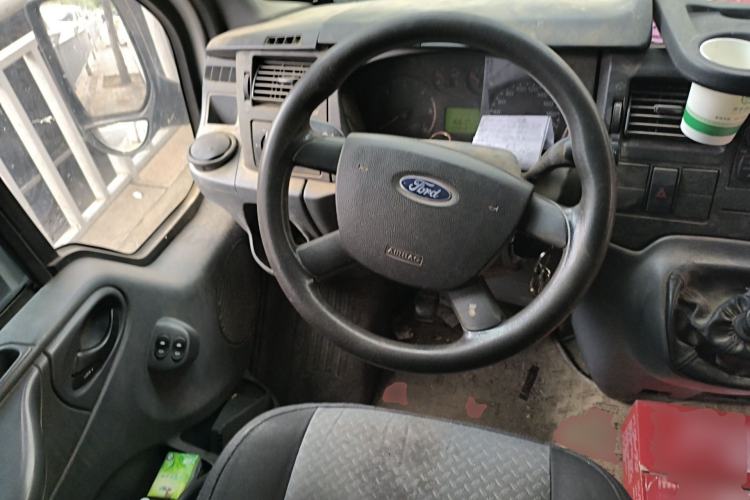 Used Ford Transit Custom 2016 2.2T Long-Wheelbase 6/7-Seater Mid-Roof Multi-Purpose Vehicle Steering Wheel