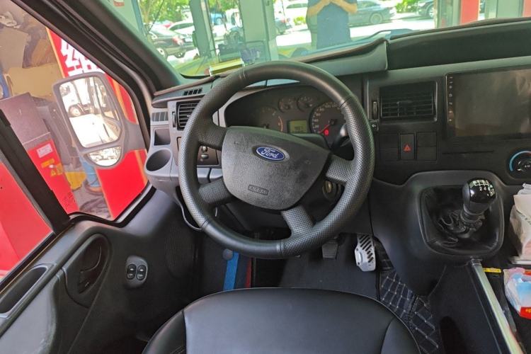 Used Ford Transit Custom 2016 2.2T Short Wheelbase 6-Seater Mid-Height Multi-Purpose Vehicle Steering Wheel