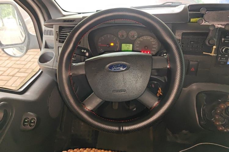 Used Ford Transit Custom 2016 2.2T Short-Wheelbase 6-Seater Mid-Roof Multi-Purpose Vehicle Steering Wheel