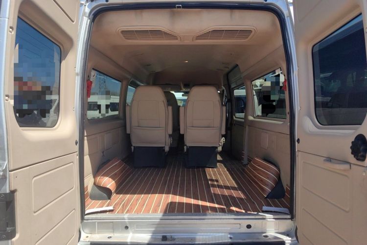 Used Ford Transit Custom 2016 2.2T Long-Wheelbase 6/7-Seater Mid-Roof Multi-Purpose Vehicle Trunk