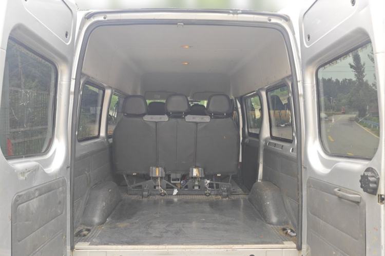 Used Ford Transit Custom 2016 2.2T Short-Wheelbase 6-Seater Mid-Roof Multi-Purpose Vehicle Trunk