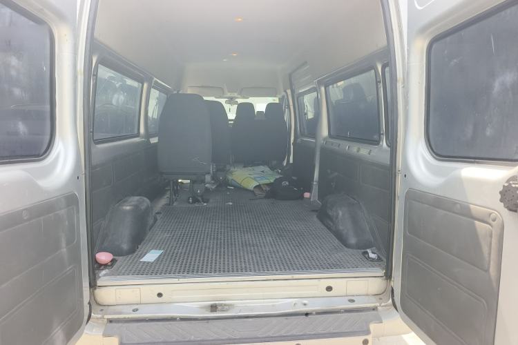 Used Ford Transit Custom 2016 2.2T Long-Wheelbase 6/7-Seater Mid-Roof Multi-Purpose Vehicle Trunk